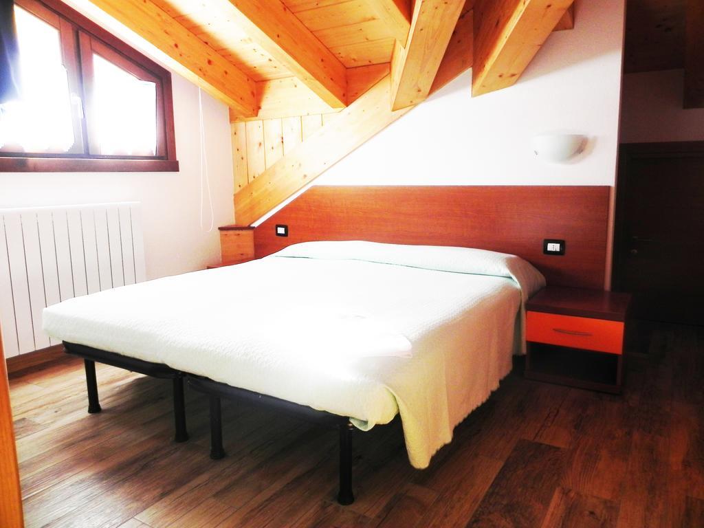 Residence Acero Rosso Ponte Di Legno Bagian luar foto